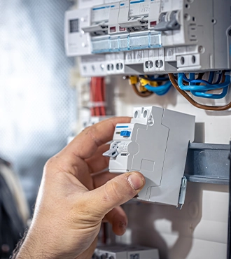 Motor Starters & Contactors